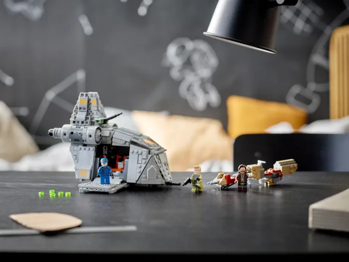 LEGO® Star Wars™ 75338 Přepadení na planetě Ferrix